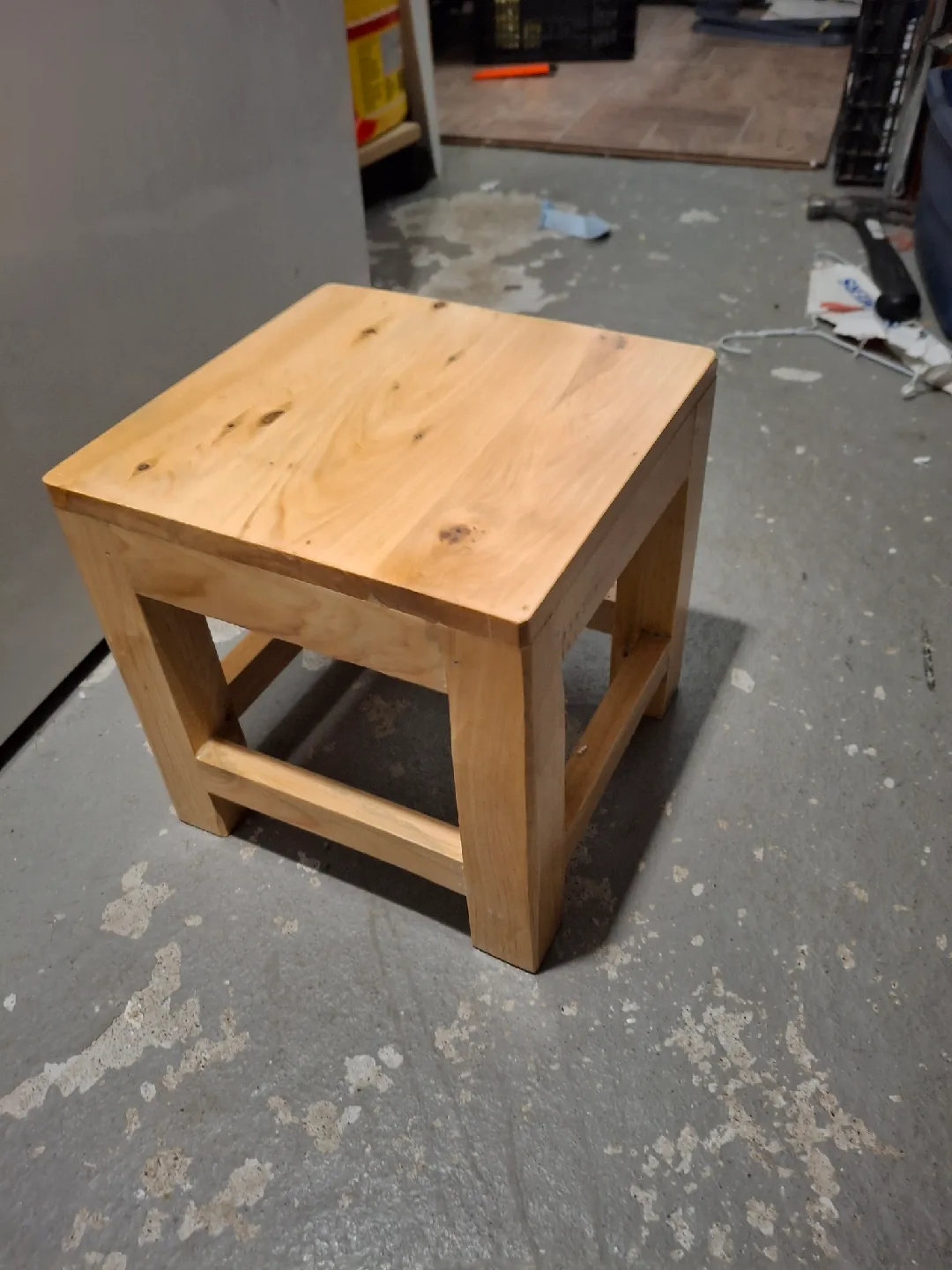 Wooden Step Stool image indicator(2)