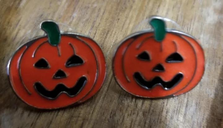 Halloween Pumpkin Earrings 🥕