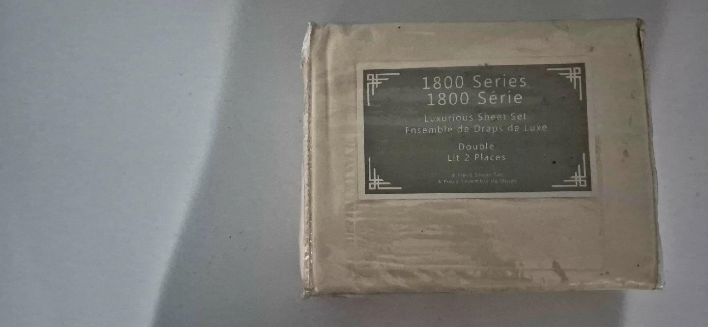 1800 Series Double Luxurious Sheet Set - New in Box
