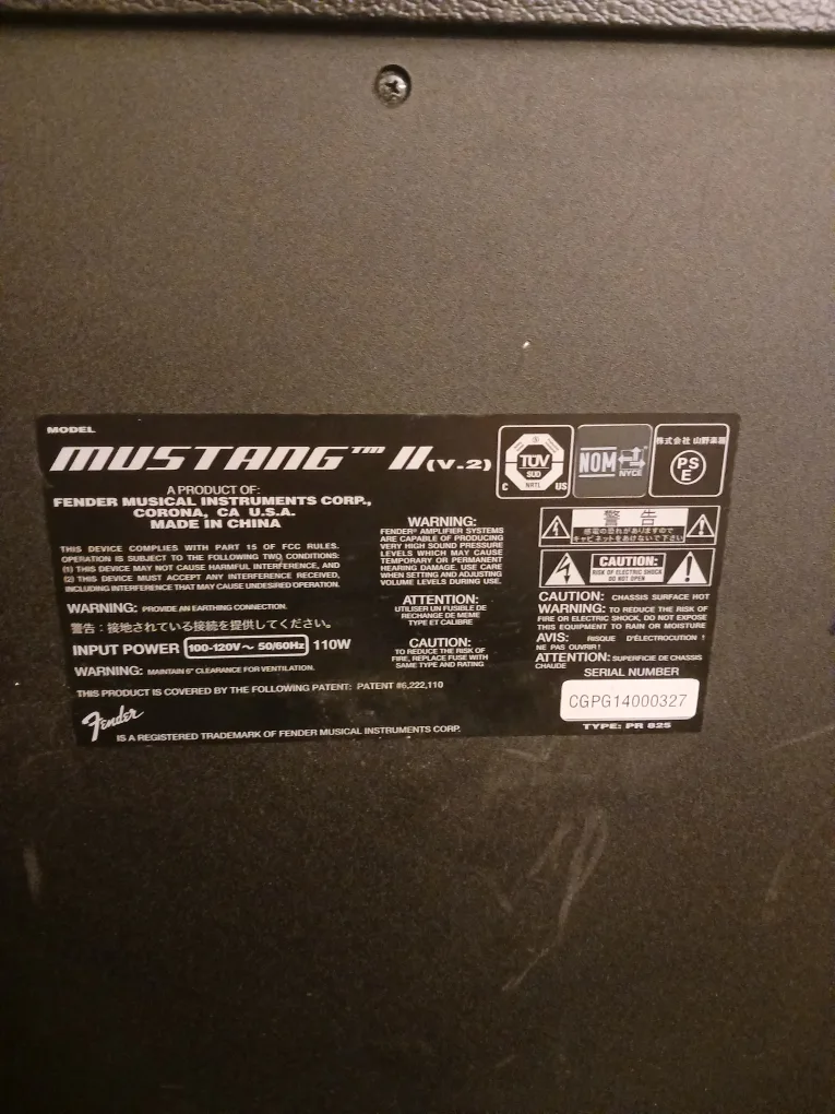 FENDER MUSTANG II , 40 WATTS AMP, GREAT CONDITION.. image indicator(10)