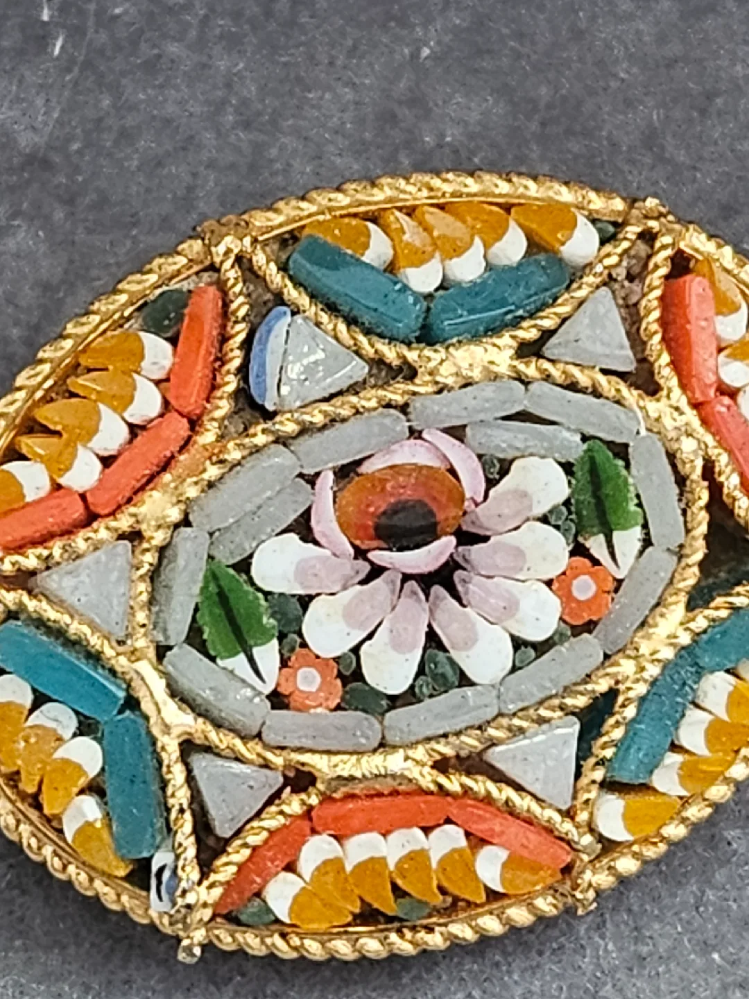 Capri Italy Micro Mosaic Brooch image indicator(3)