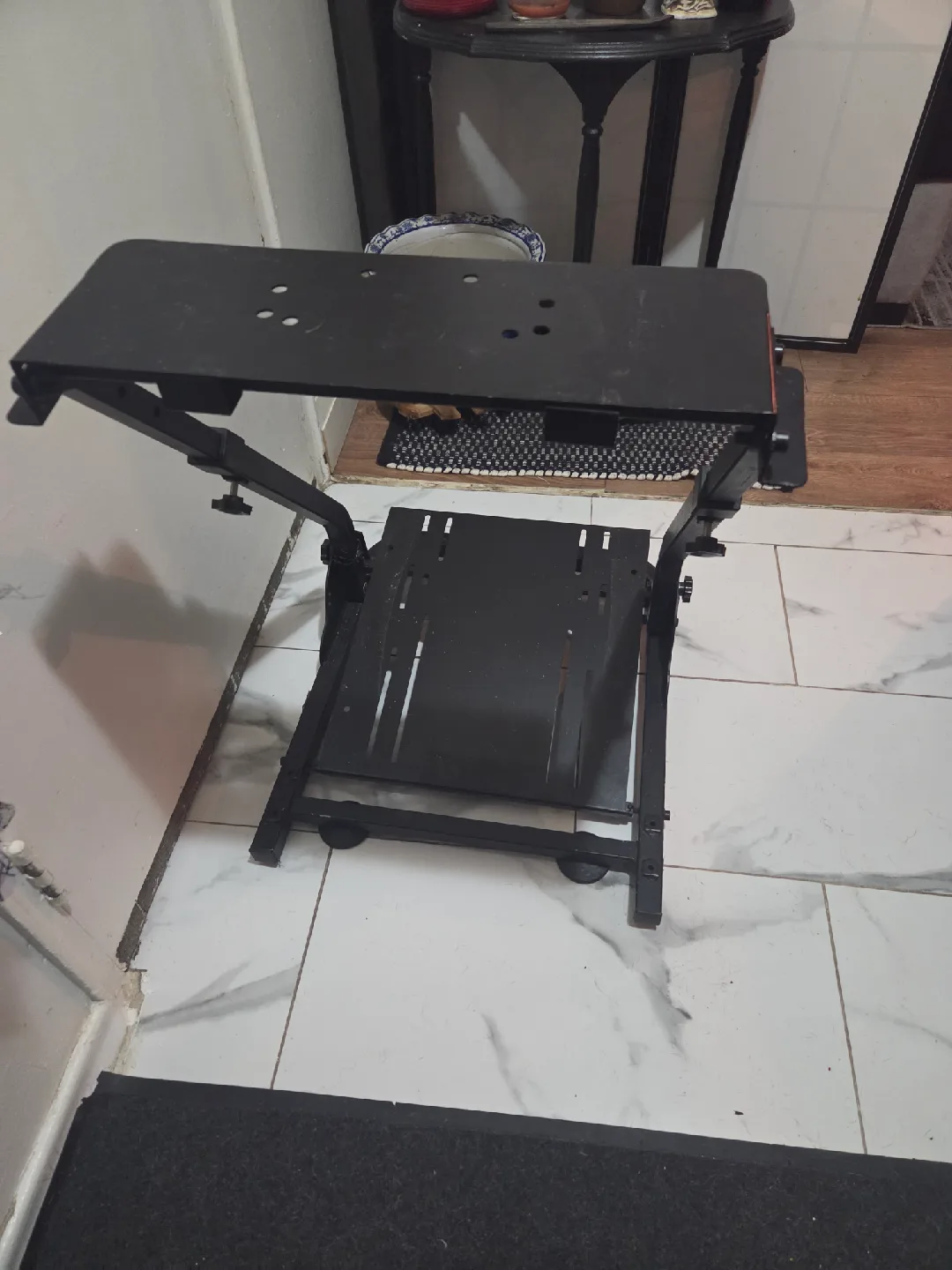 Adjustable Racing Wheel Stand thumbnail