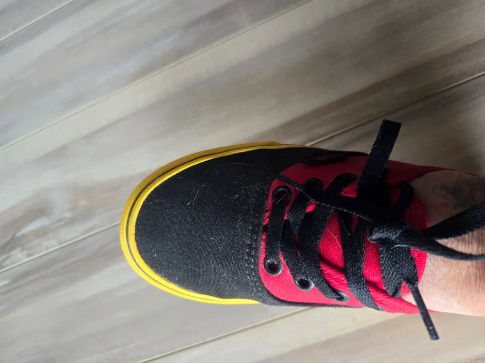 Vans Disney Mickey Mouse Shoes - Size 6 US Women's image indicator(6)