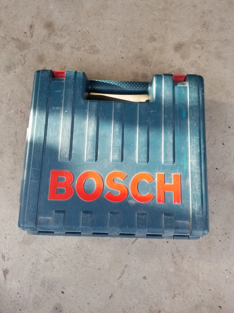 Bosch Jigsaw with Case - photo 2