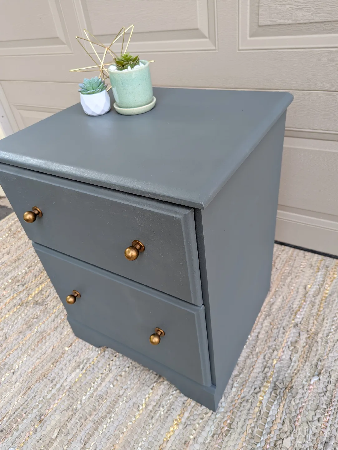 Newly refinished night stand with floral embossing (single) image indicator(4)