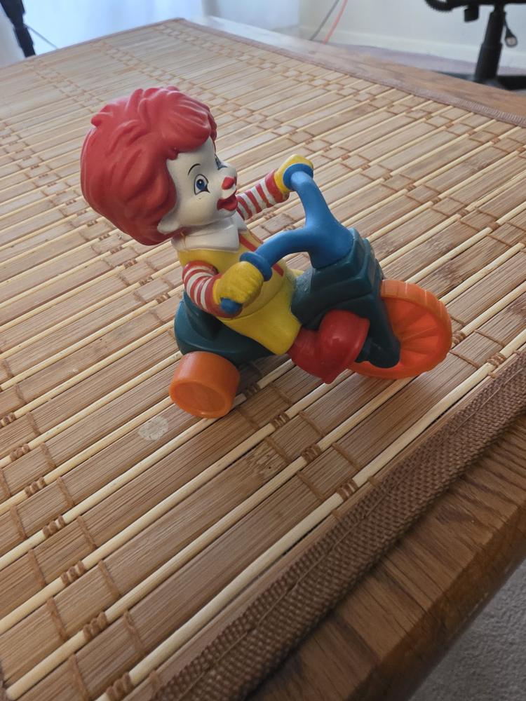 Vintage Ronald McDonald Tricycle Figurine - photo 2