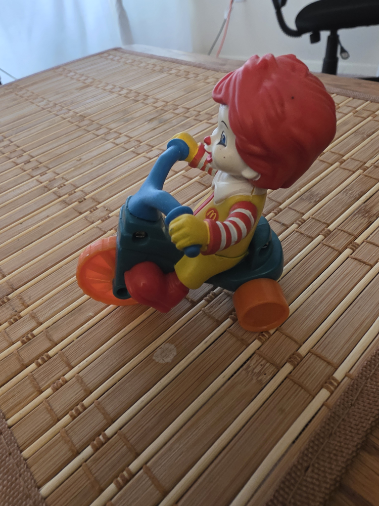 Vintage Ronald McDonald Tricycle Figurine - photo 3