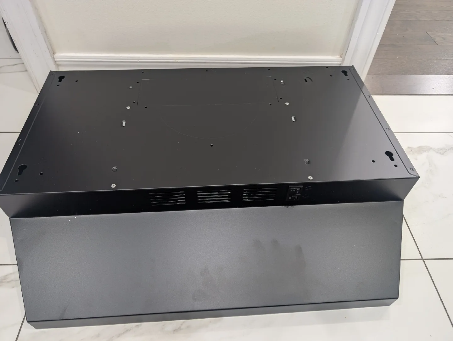 Black Under Cabinet Rangehood image indicator(3)