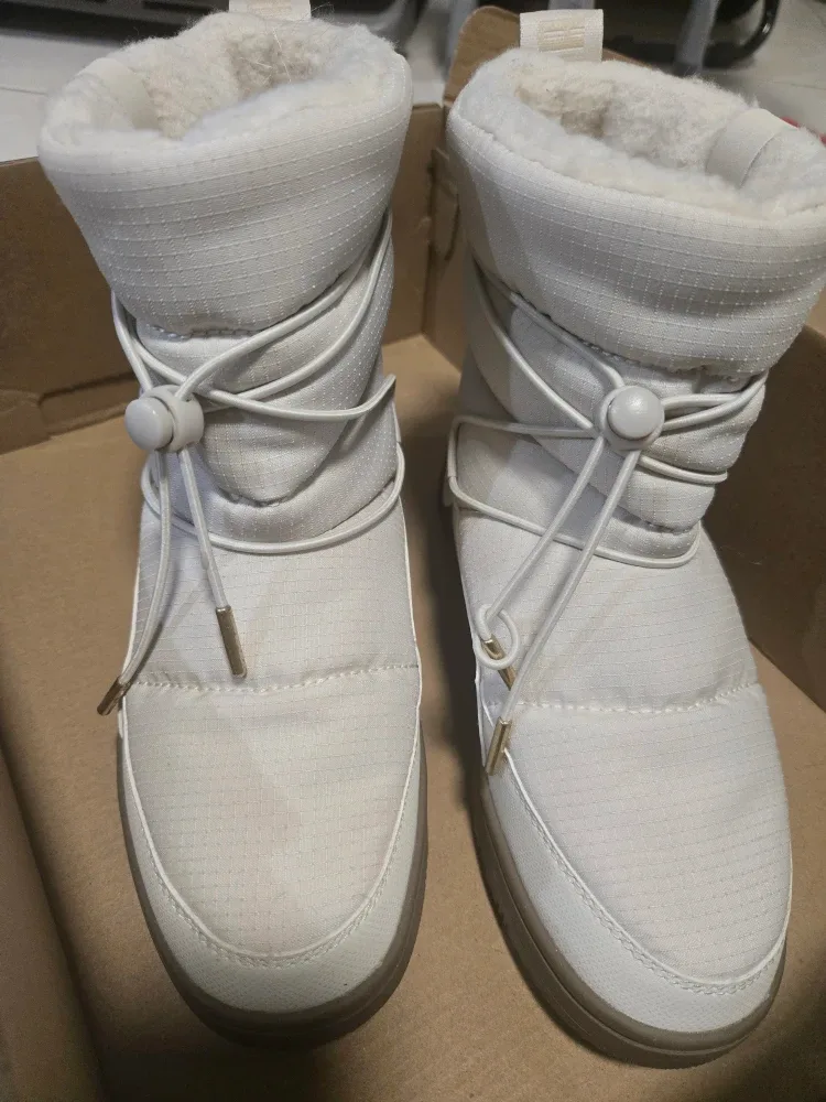 Puma Snow Boots - Size US 5.5 image indicator(2)