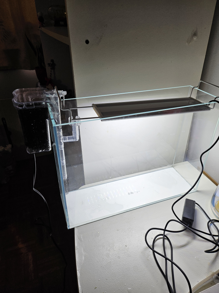 Aquarium Tank with Filter and led lights - photo 3