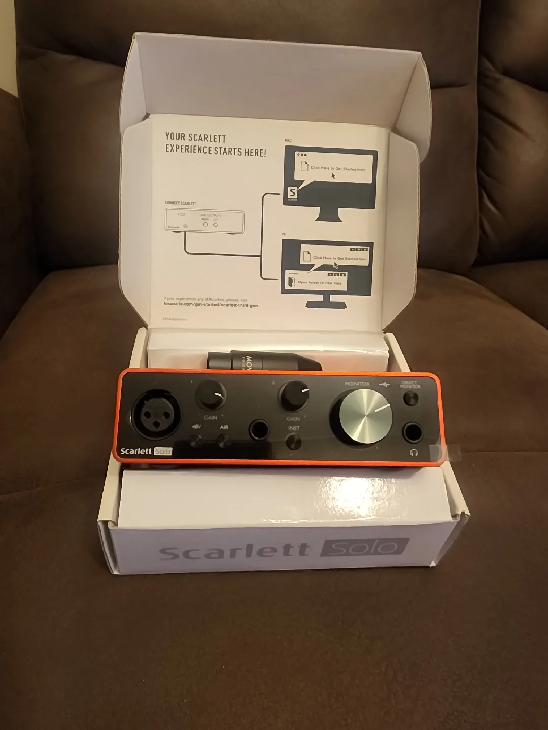 Focusrite Scarlett Solo 3rd Gen Audio Interface - Like New! image indicator(5)