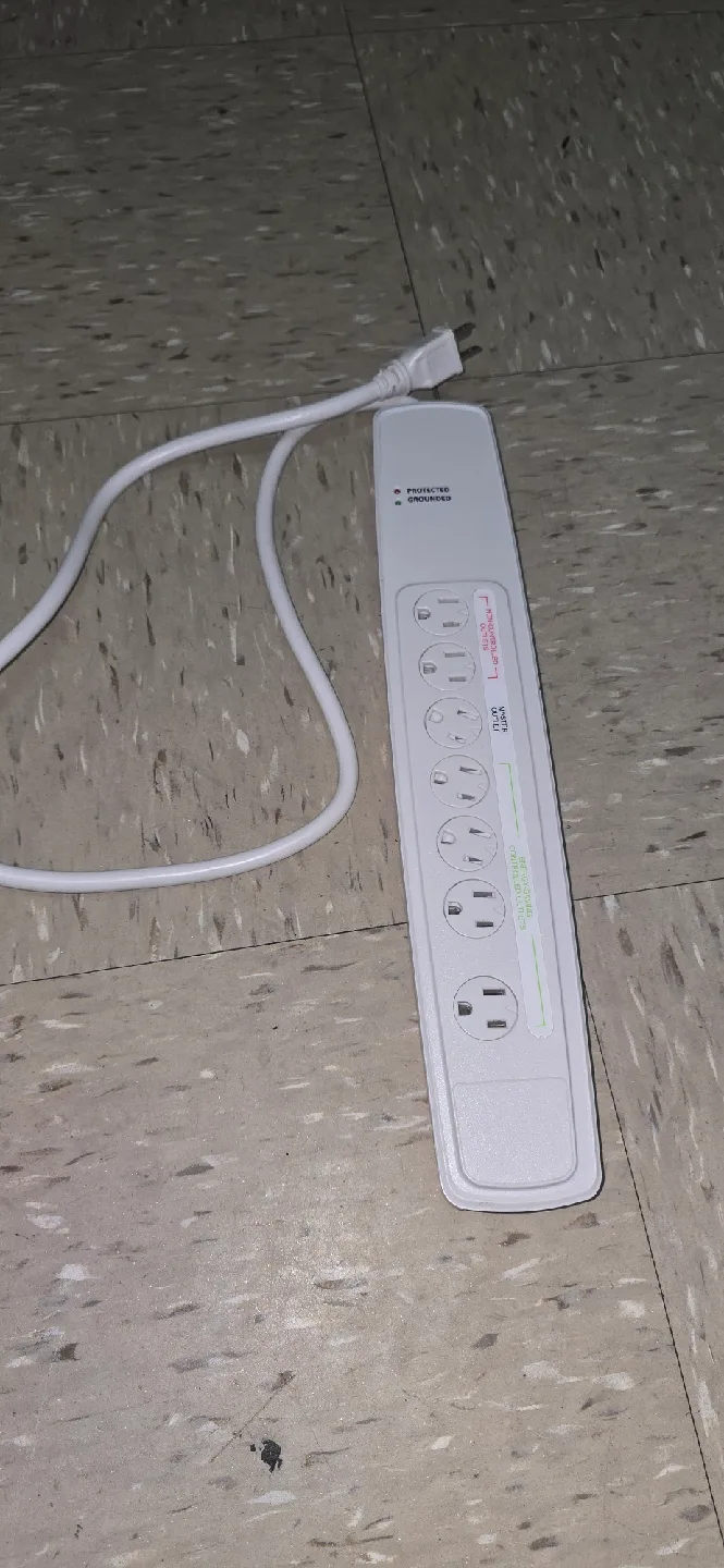 White Power Strip Surge Protector image indicator(3)