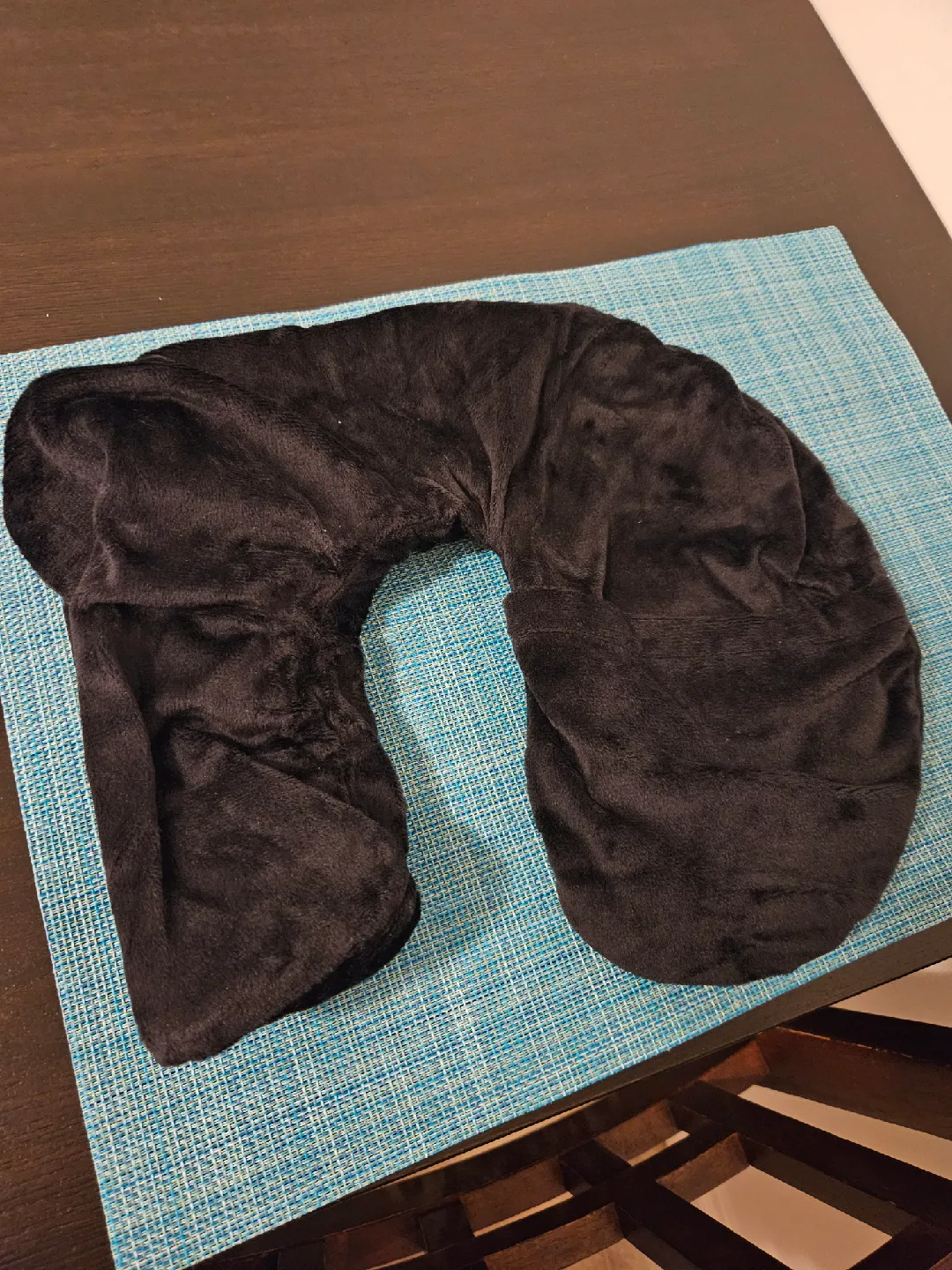 Black Inflatable Travel Neck Pillow image indicator(2)