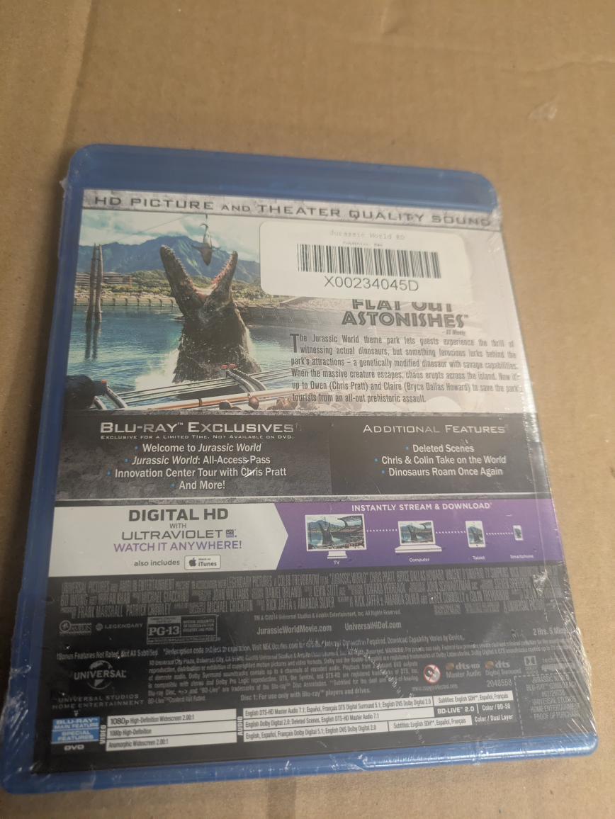 Jurassic World Blu-ray + DVD + Digital HD - photo 2