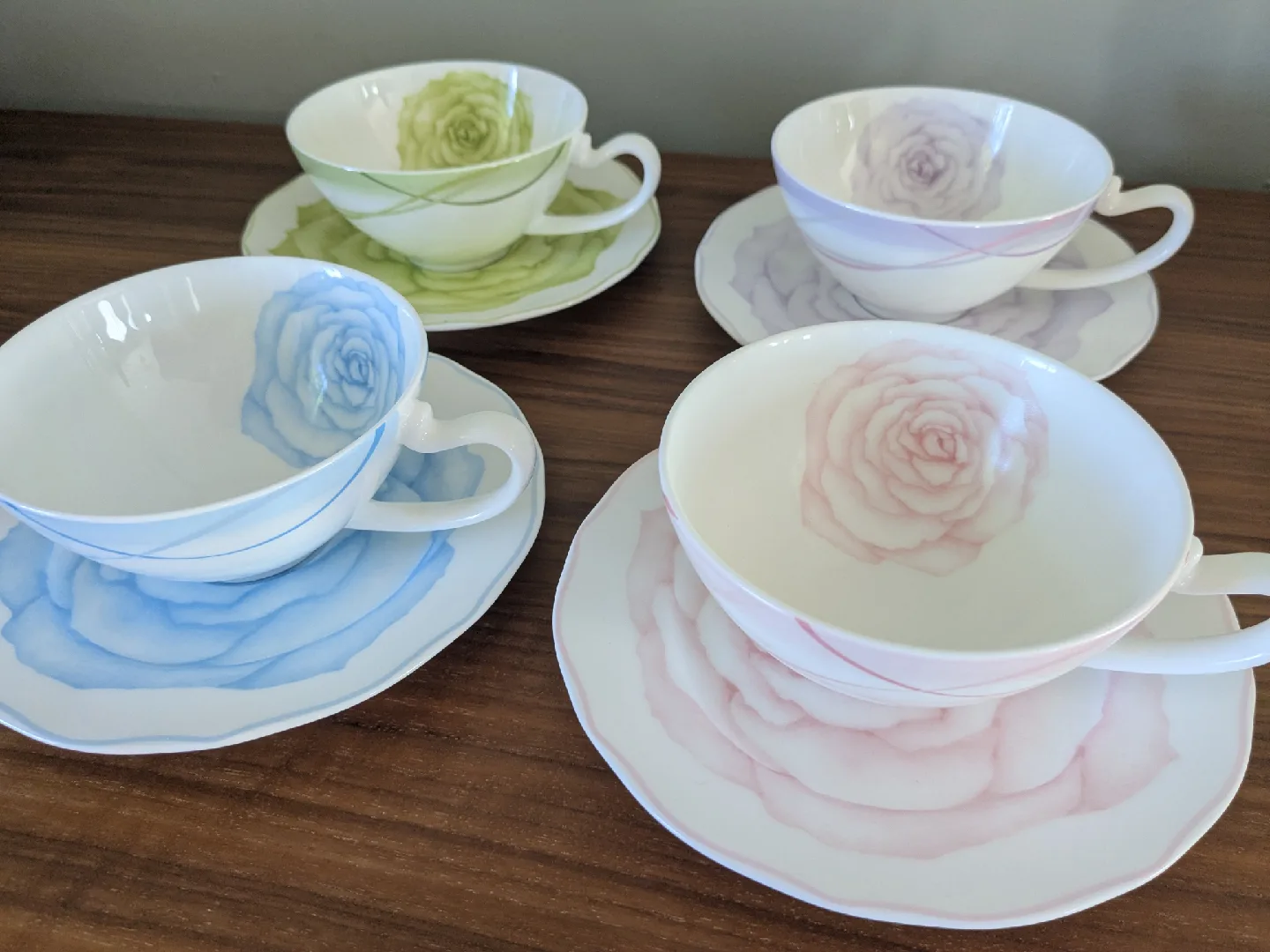 Tea Cup & Saucer Set (4) thumbnail