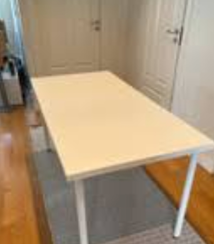 desk and chair - photo 2