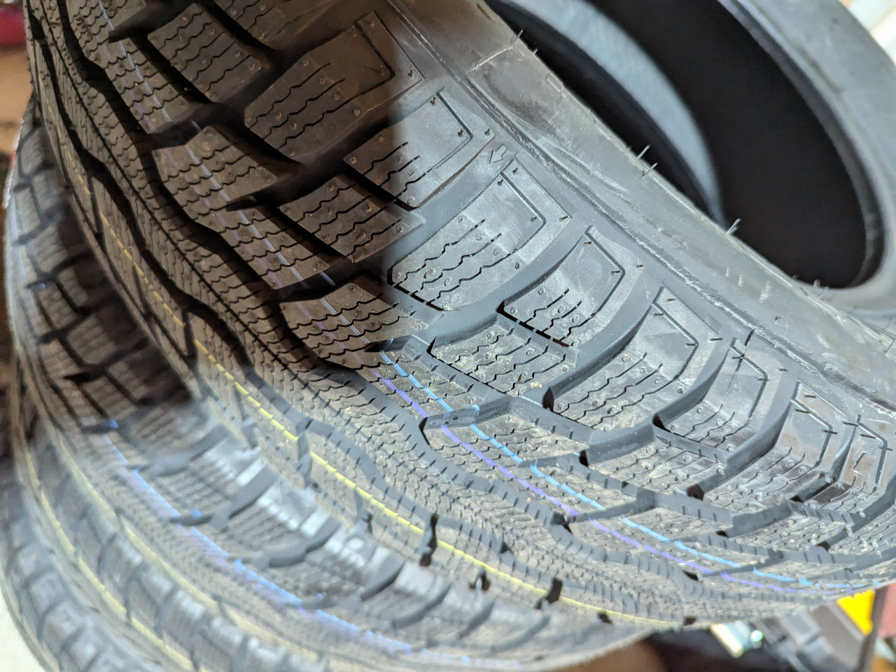 Uniroyal Tiger Paw Ice & Snow 4 Tires - 235/65R17 - photo 5