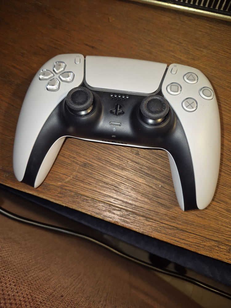PlayStation 5 (PS5) DualSense Wireless Controller