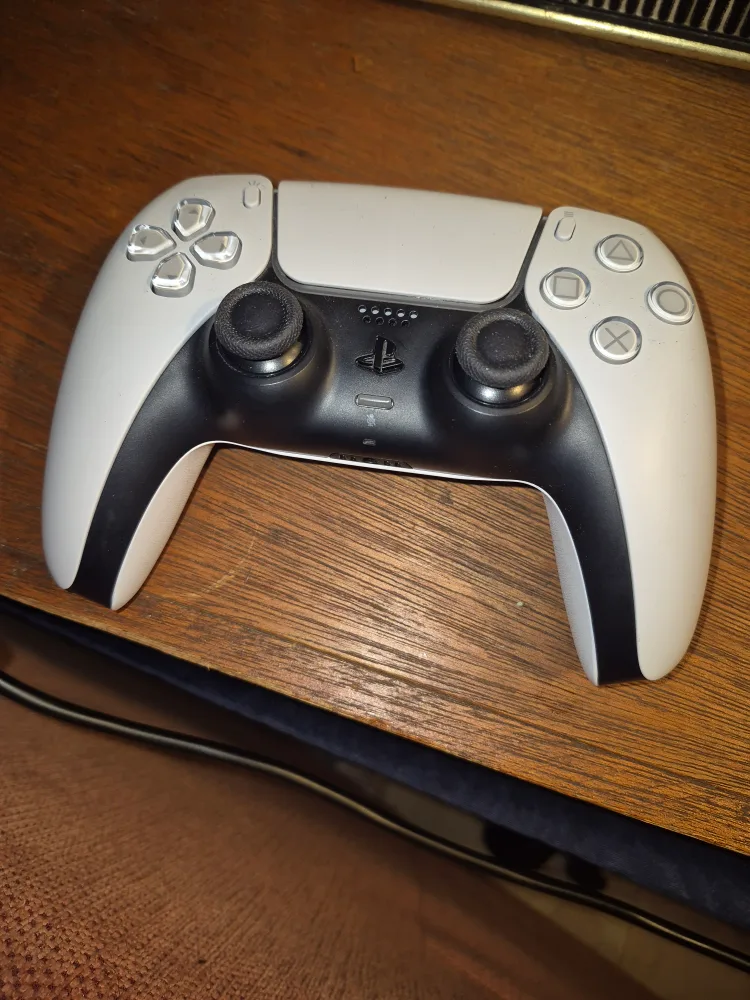 PlayStation 5 (PS5) DualSense Wireless Controller thumbnail