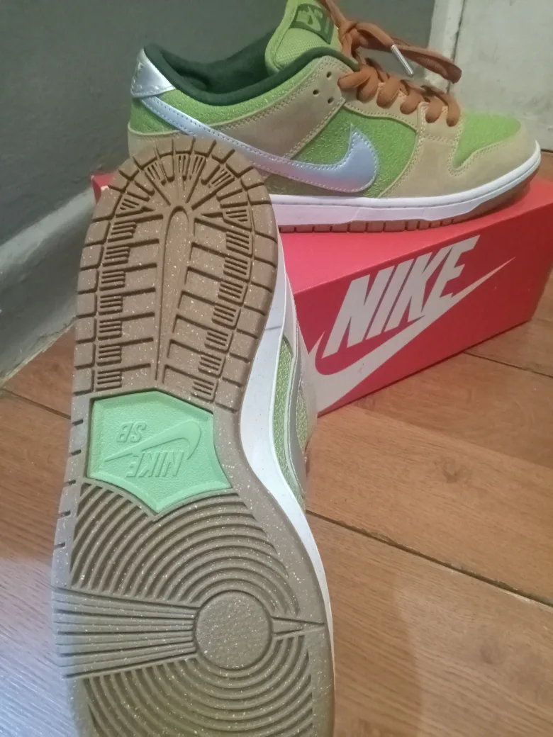 Nike SB Dunk Low Pro Green image indicator(3)