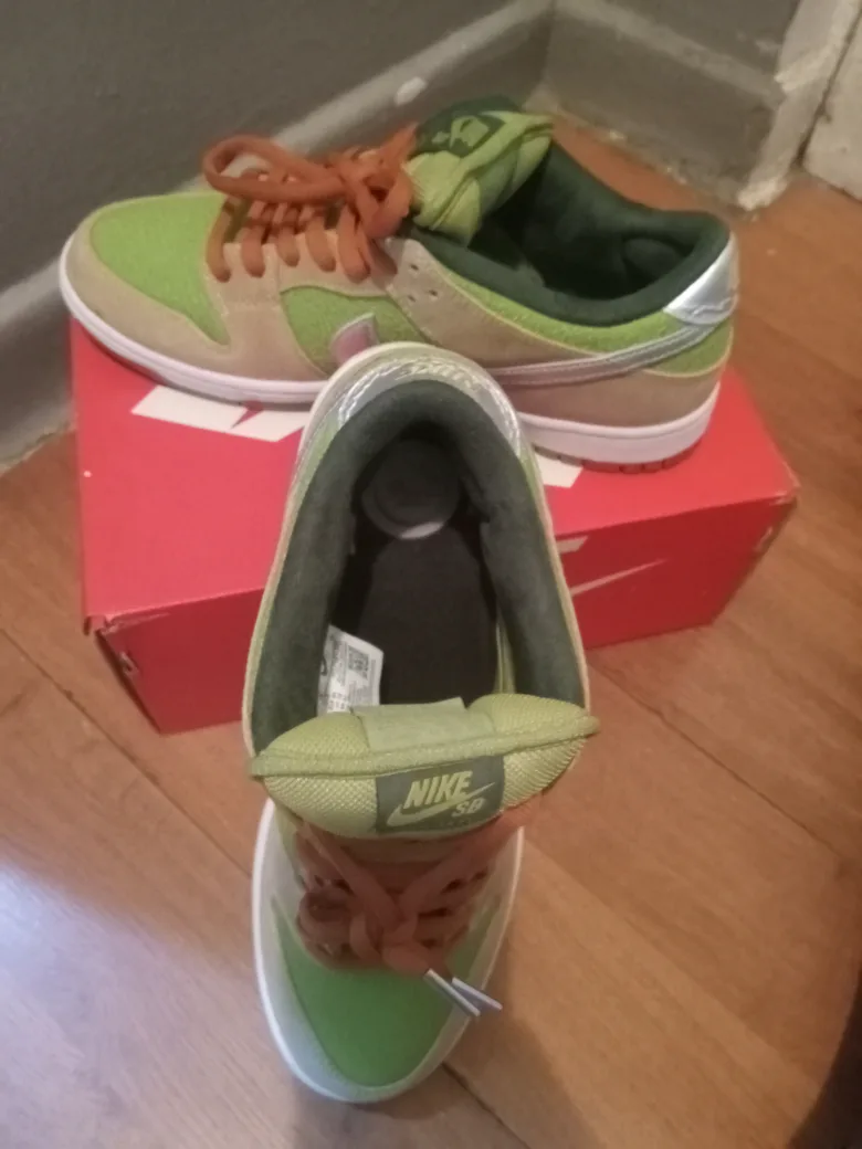 Nike SB Dunk Low Pro Green image indicator(4)