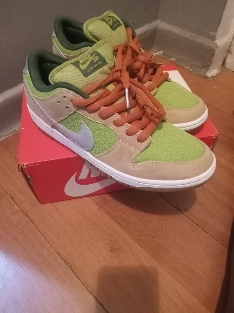 Nike SB Dunk Low Pro Green image indicator(5)