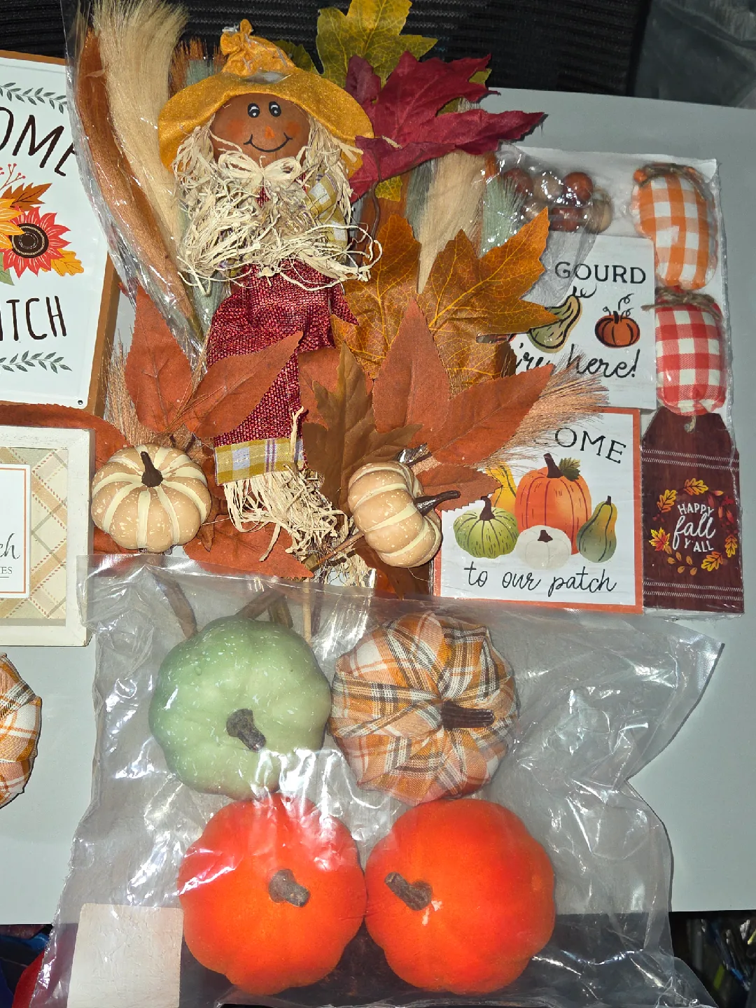 New Fall & Thanksgiving Decor Bundle - Lot B image indicator(4)