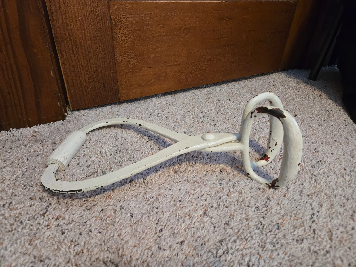 Antique Ice Tongs - White - Home Decor image indicator(4)