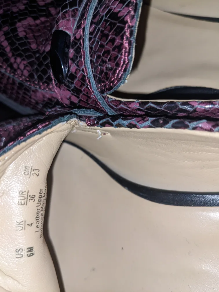 Naturalizer Snakeskin Loafers - Size 6M image indicator(3)