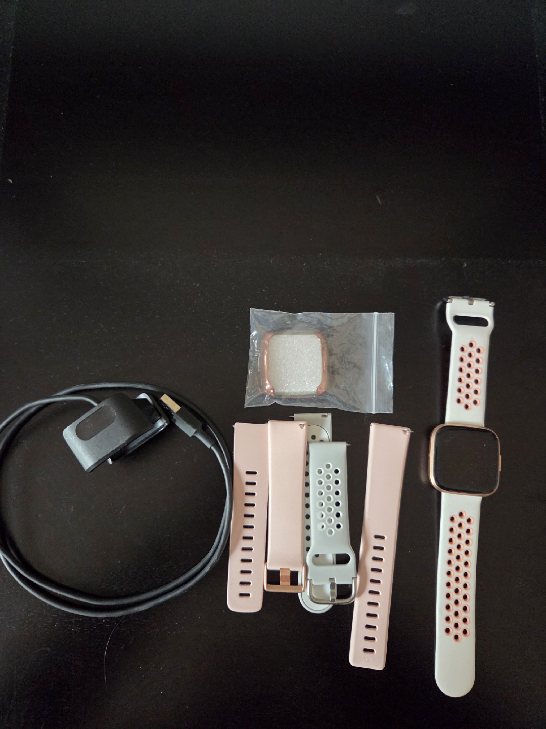 Fitbit Versa 2 with extra bands - photo 2