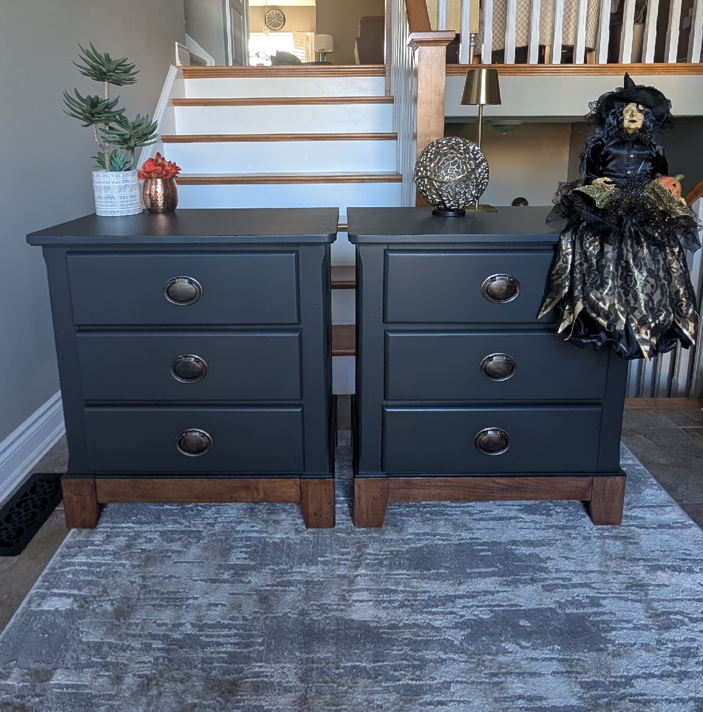 Handsome Pair of Nightstands - photo 4