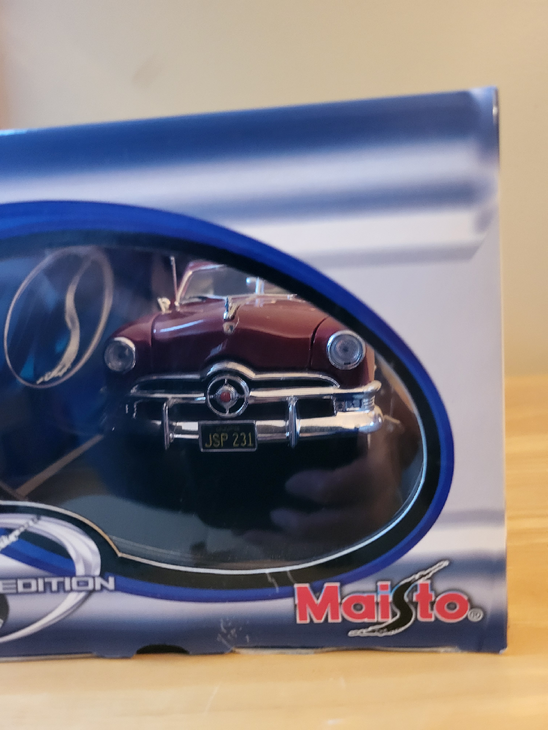 Maisto Special Edition 1950 Ford Diecast Car in Original Box - photo 5