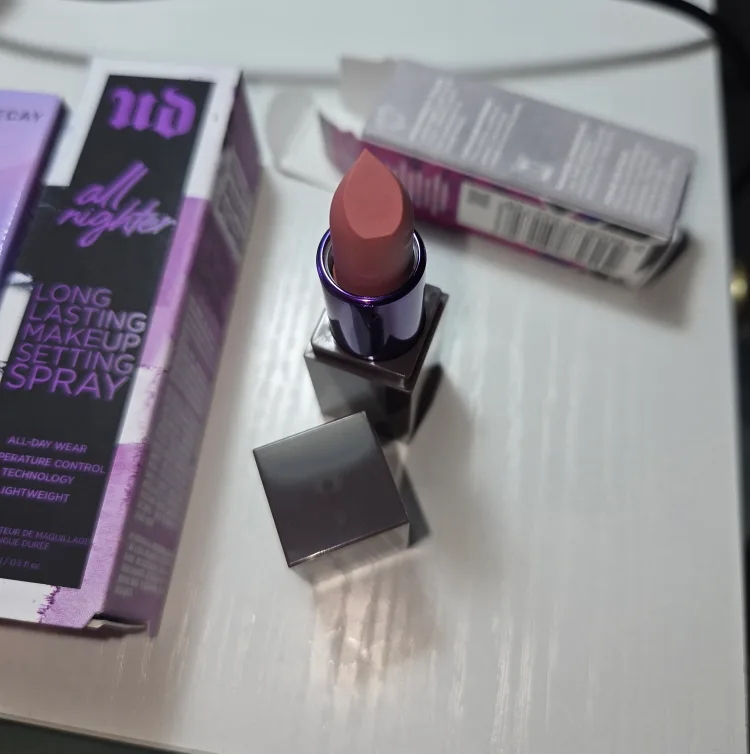 Urban Decay All Nighter Setting Sprays image indicator(2)