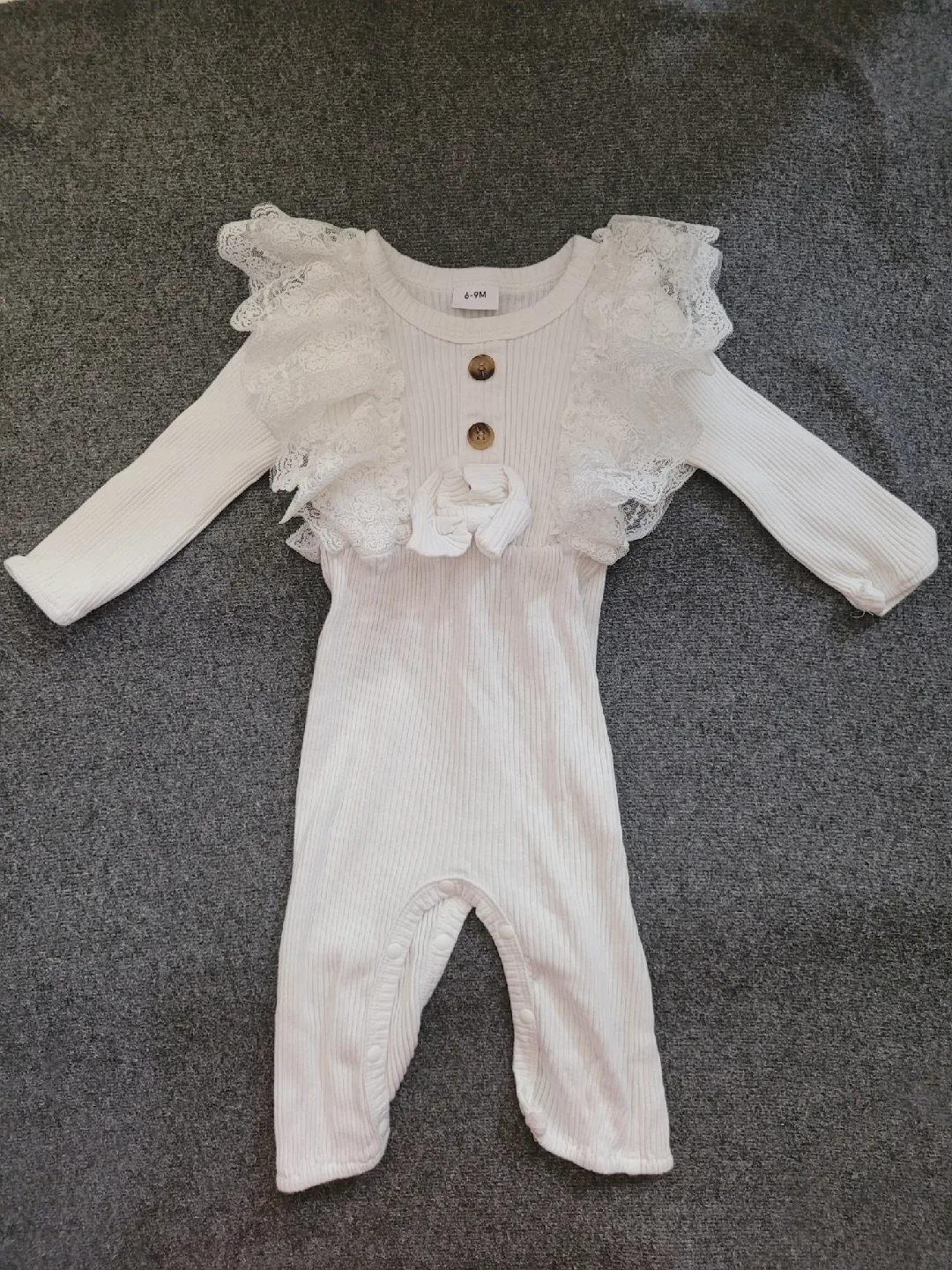 Baby Clothes Bundle - Carter's 6-9m image indicator(2)