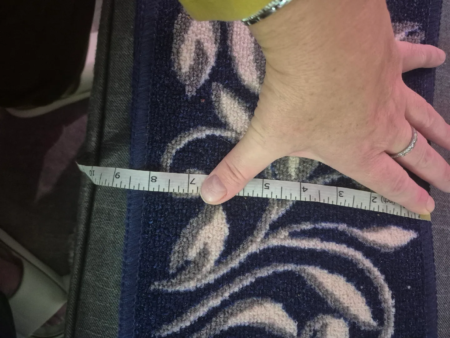 Carpet Stair Treads, Blue Floral Pattern image indicator(3)