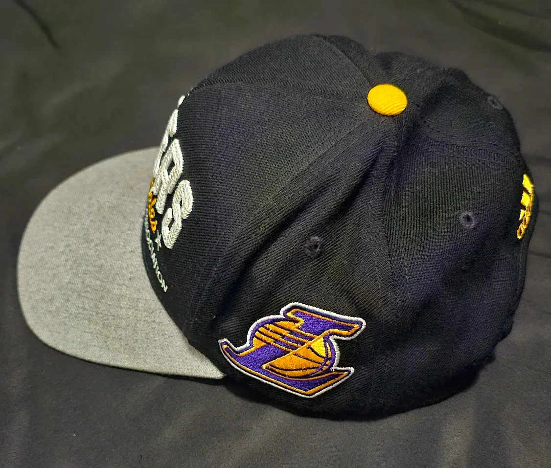 Adidas Los Angeles Lakers NBA Hat image indicator(3)