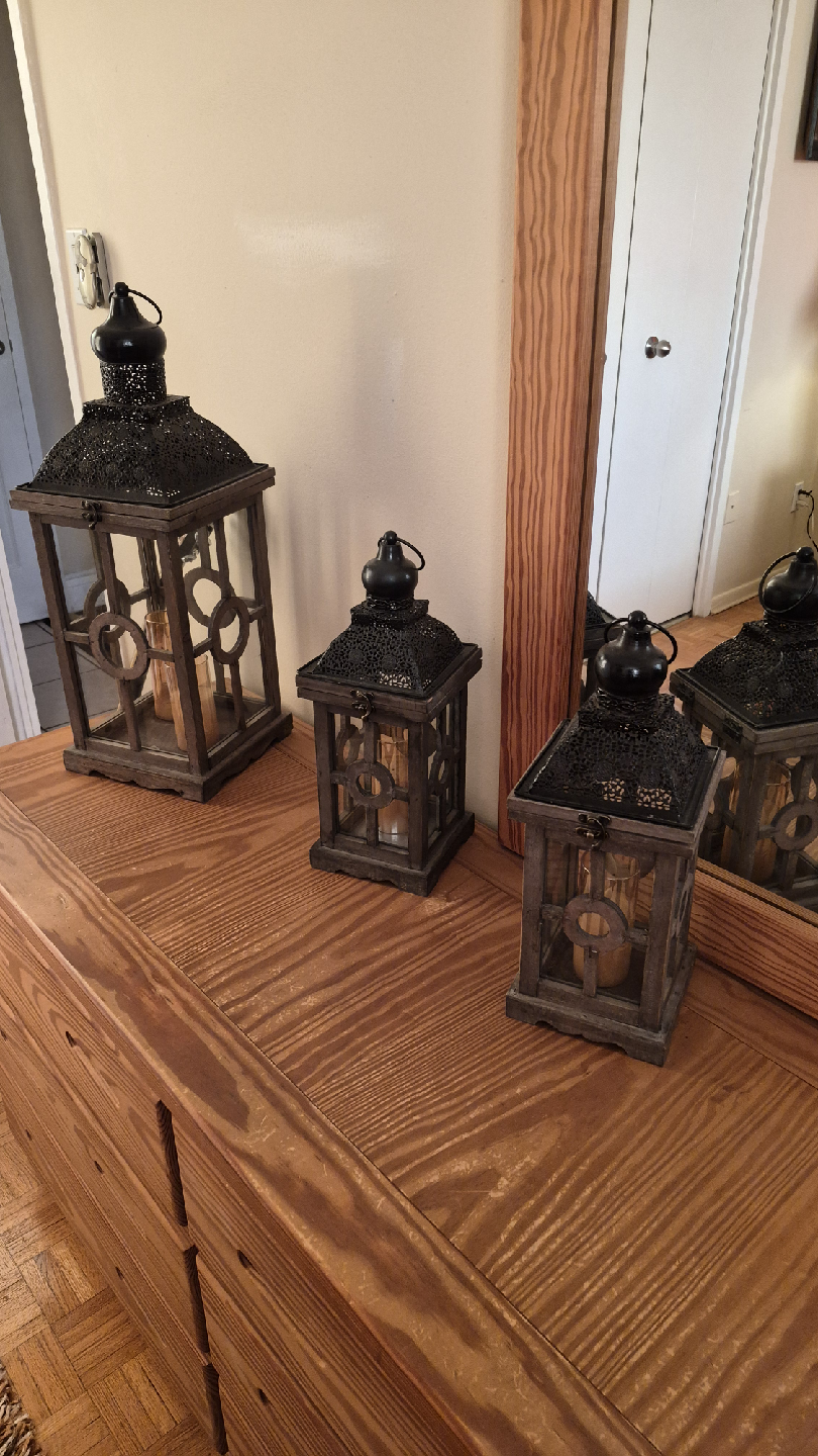 Hand Carved Wood Figurines & Decor - photo 2