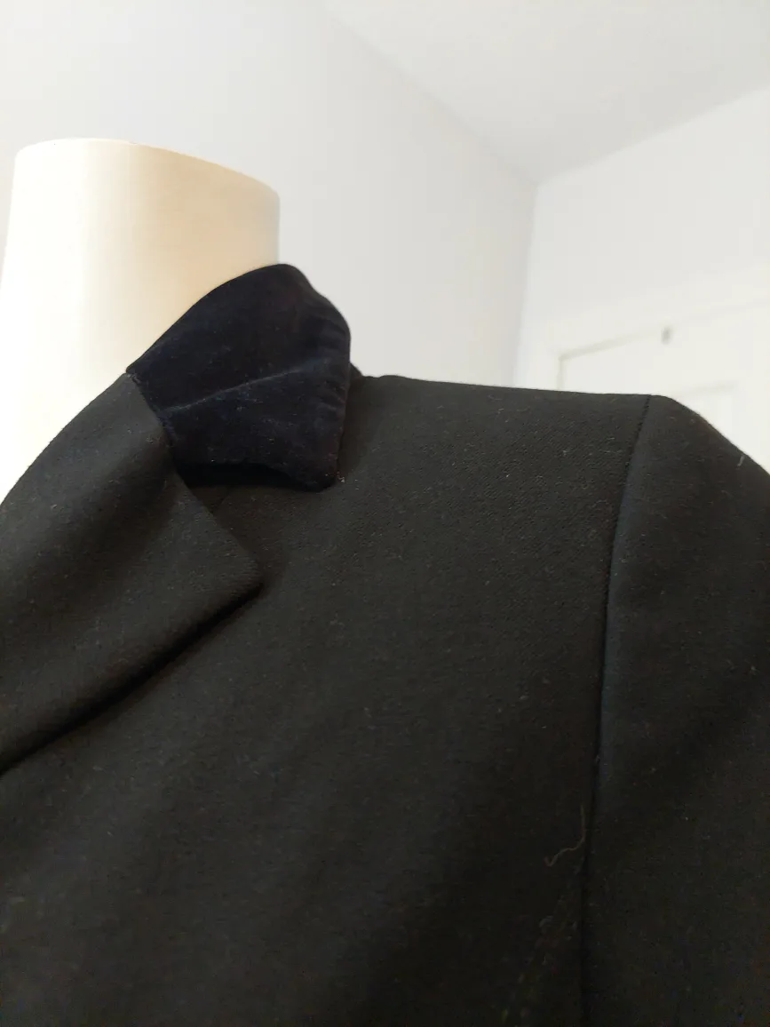 Liz Clariborne Black Blazer Jacket Pettite Size 10 image indicator(5)