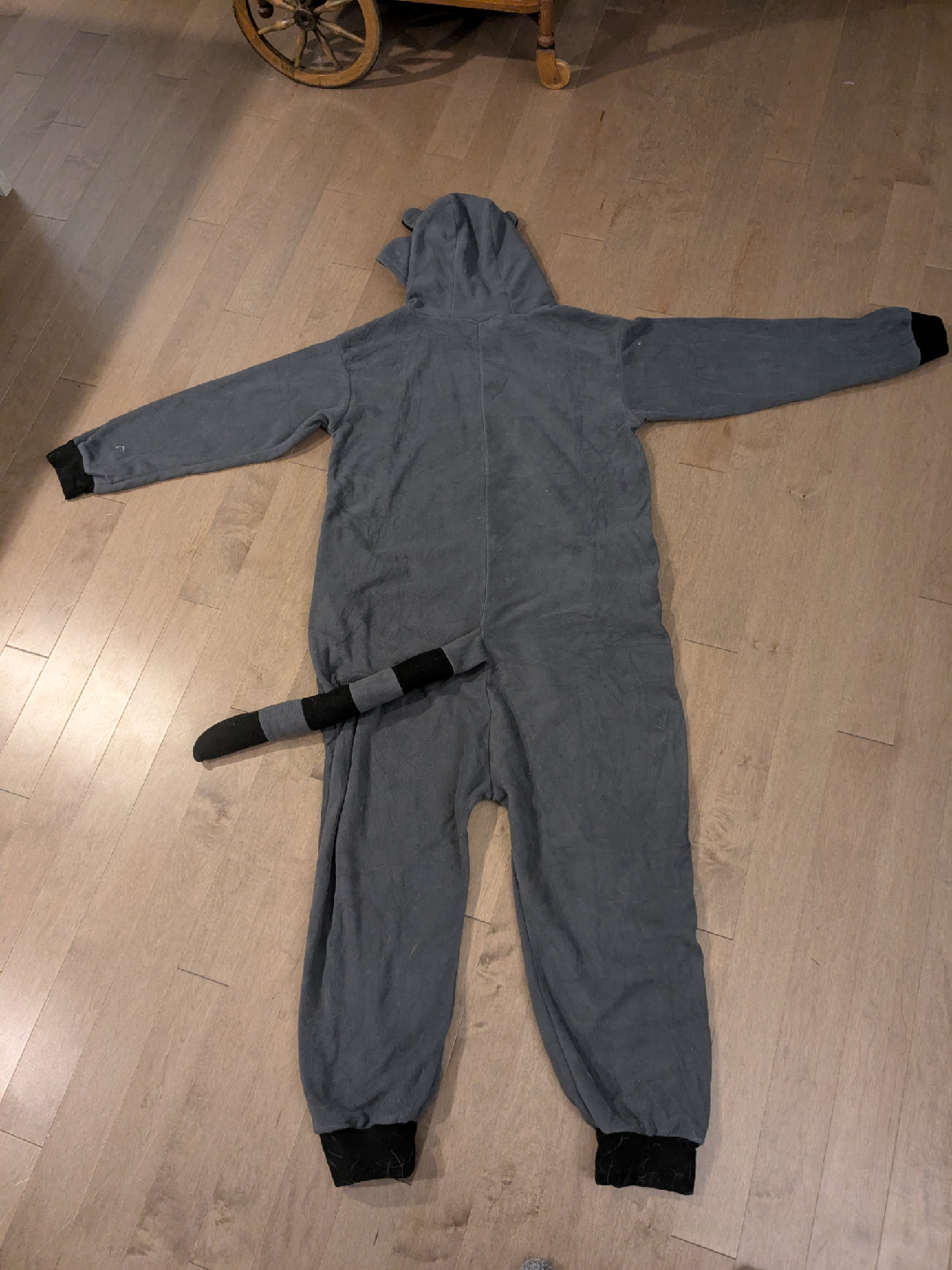 adult sized (L) Raccoon Onesie - photo 3