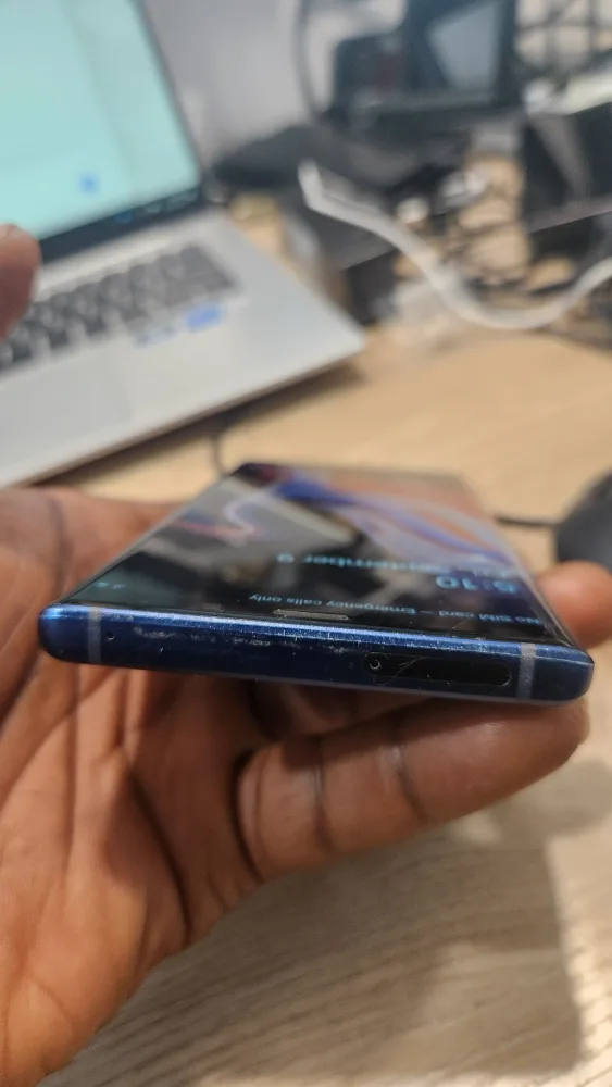 Samsung Galaxy Note 9 - 128GB Unlocked  crack screen image indicator(3)