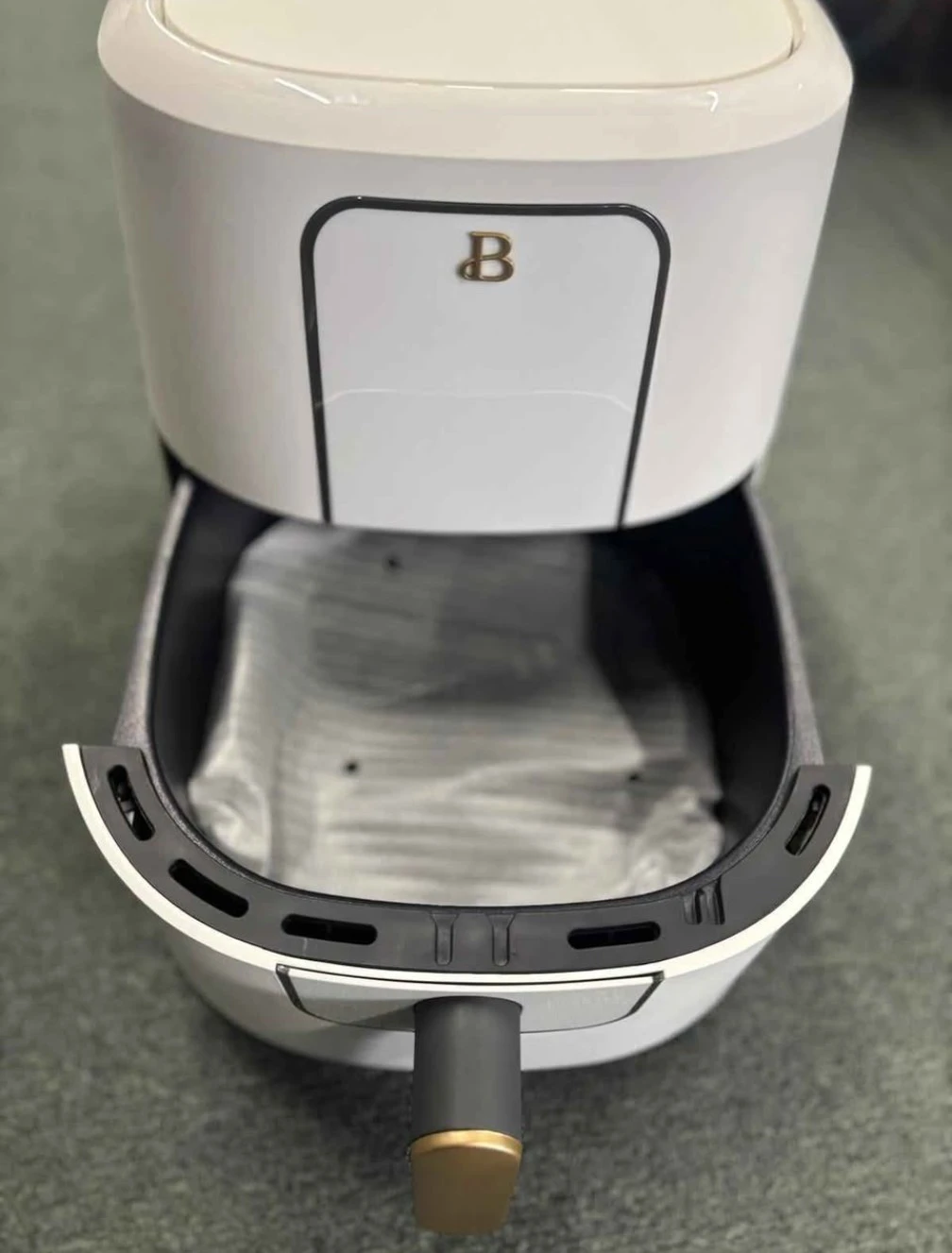Drew Barrymore Beautiful 6qt Digital Air Fryer - photo 2