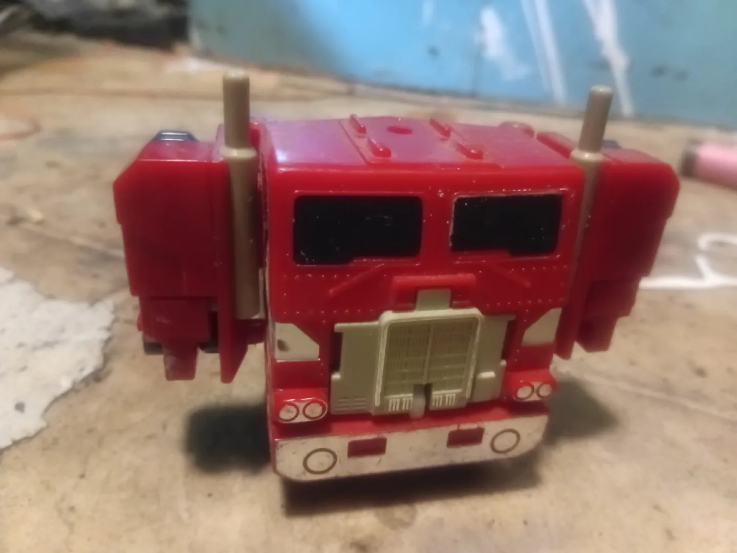 Transformers Optimus prime Toyg1 image indicator(6)