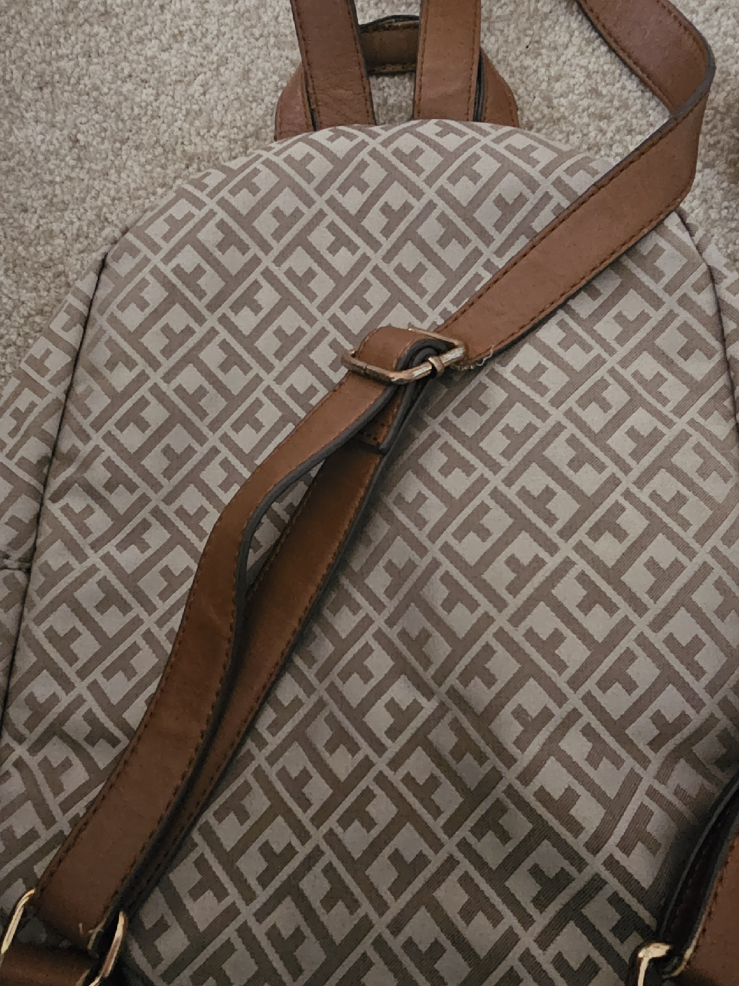 Tommy Hilfiger Backpack & Michael Kors Bag - photo 4