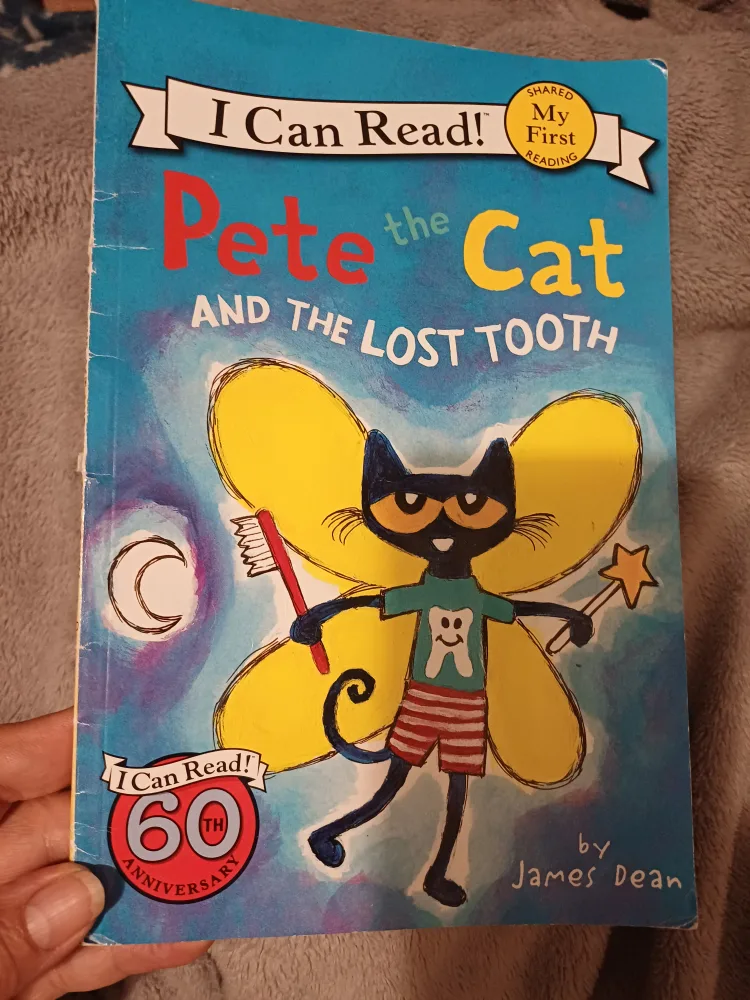 FREE book- Pete the Cat and the Lost Tooth - I Can Read! thumbnail