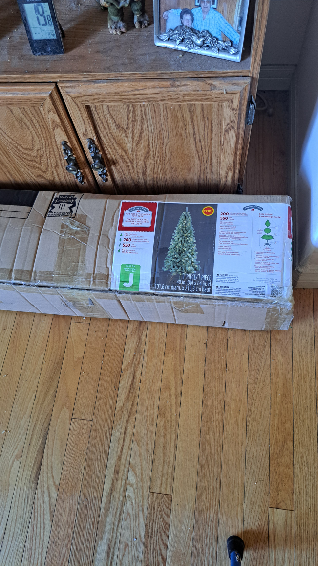 Holiday Time 7-ft Pre-Lit Sonoma Pine Tree