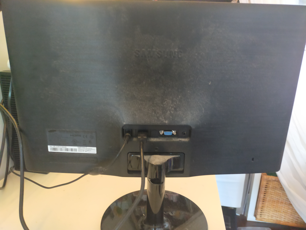 Samsung S22C350H 22 inch Monitor - photo 2