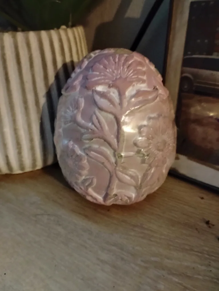 Floral Carved Egg Decor thumbnail