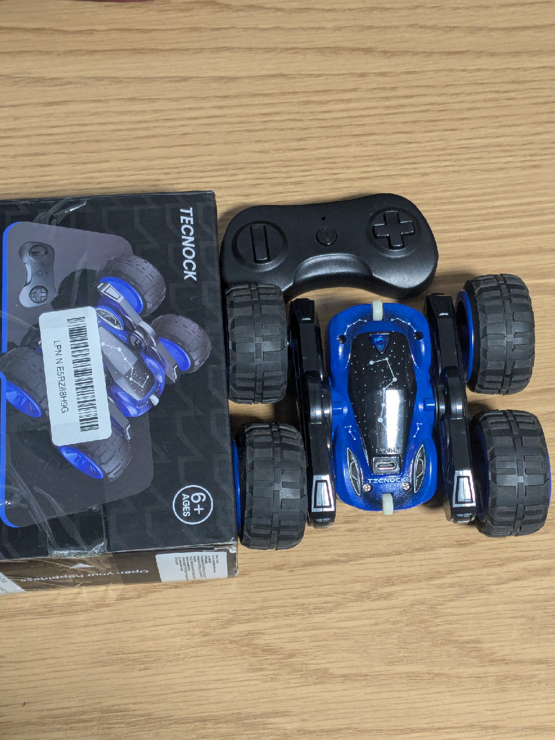 Tecnock RC Stunt Car - Blue