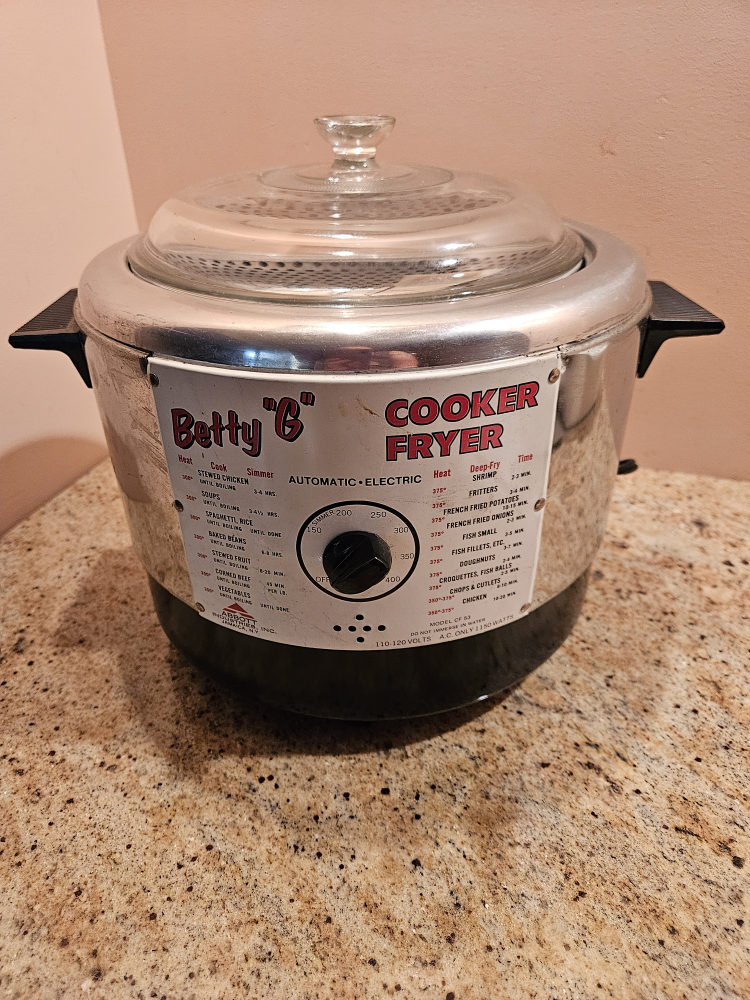 Betty G Cooker Fryer - Automatic Electric
