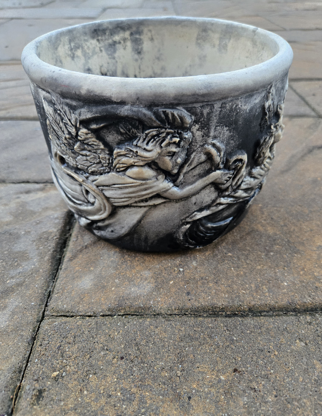 7" Angel Design Planter Pot - photo 4